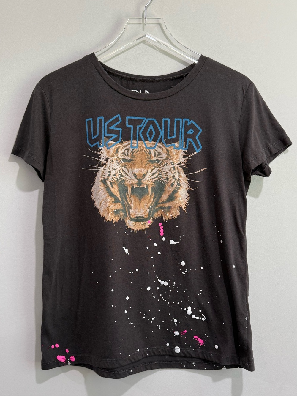 Chaser "US Tour" T-Shirt Graphic Tiger and Paint Splatter Size Medium